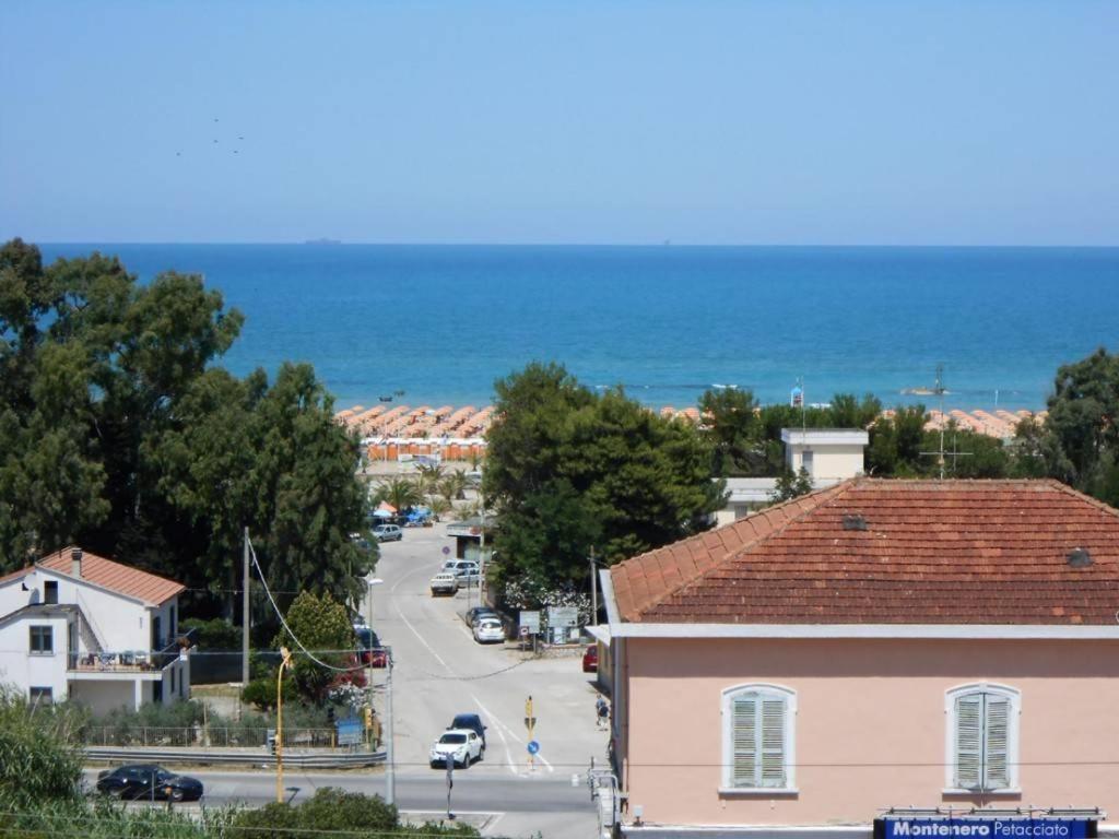 Via Mediterraneo 39 Casa Vacanze Petacciato Εξωτερικό φωτογραφία